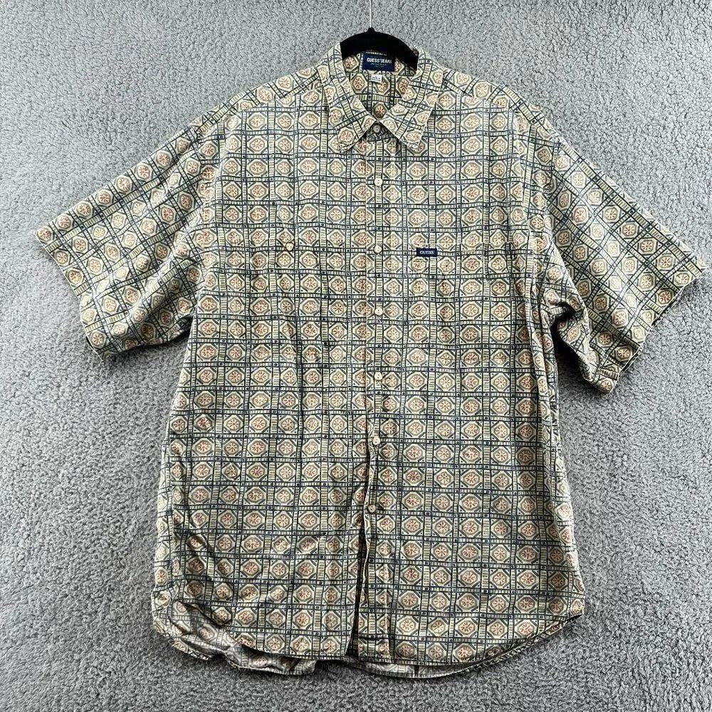 VINTAGE Guess Shirt Mens Large Button Up Patterned Short Sleeve shell buttons
